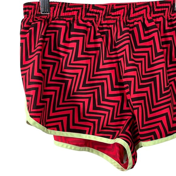 Nike Dri-Fit Red Black Chevron Running Shorts Size S - Picture 2 of 12